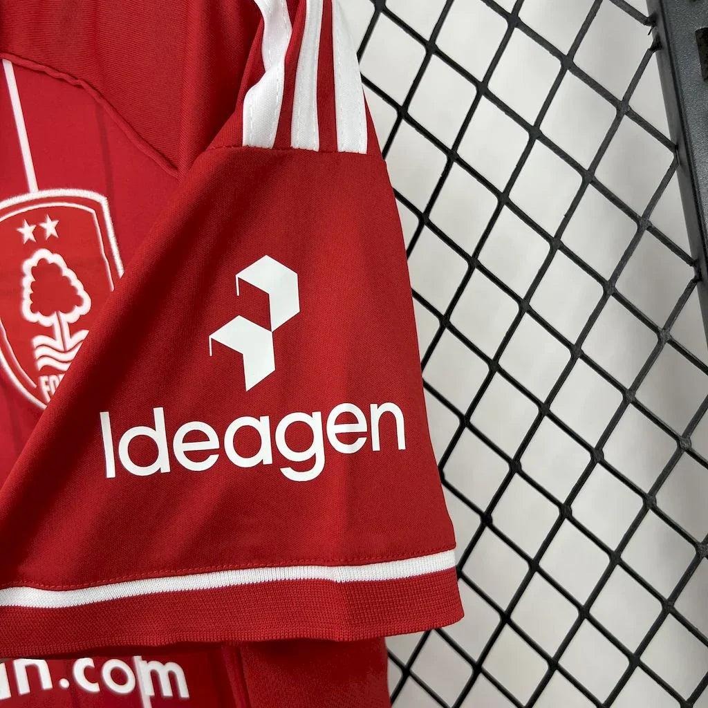 Nottingham Forest 2025-26 kit