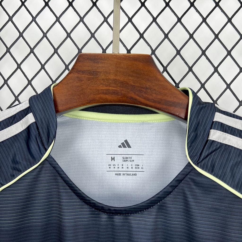 Real Madrid long-sleeved jersey 2025-26