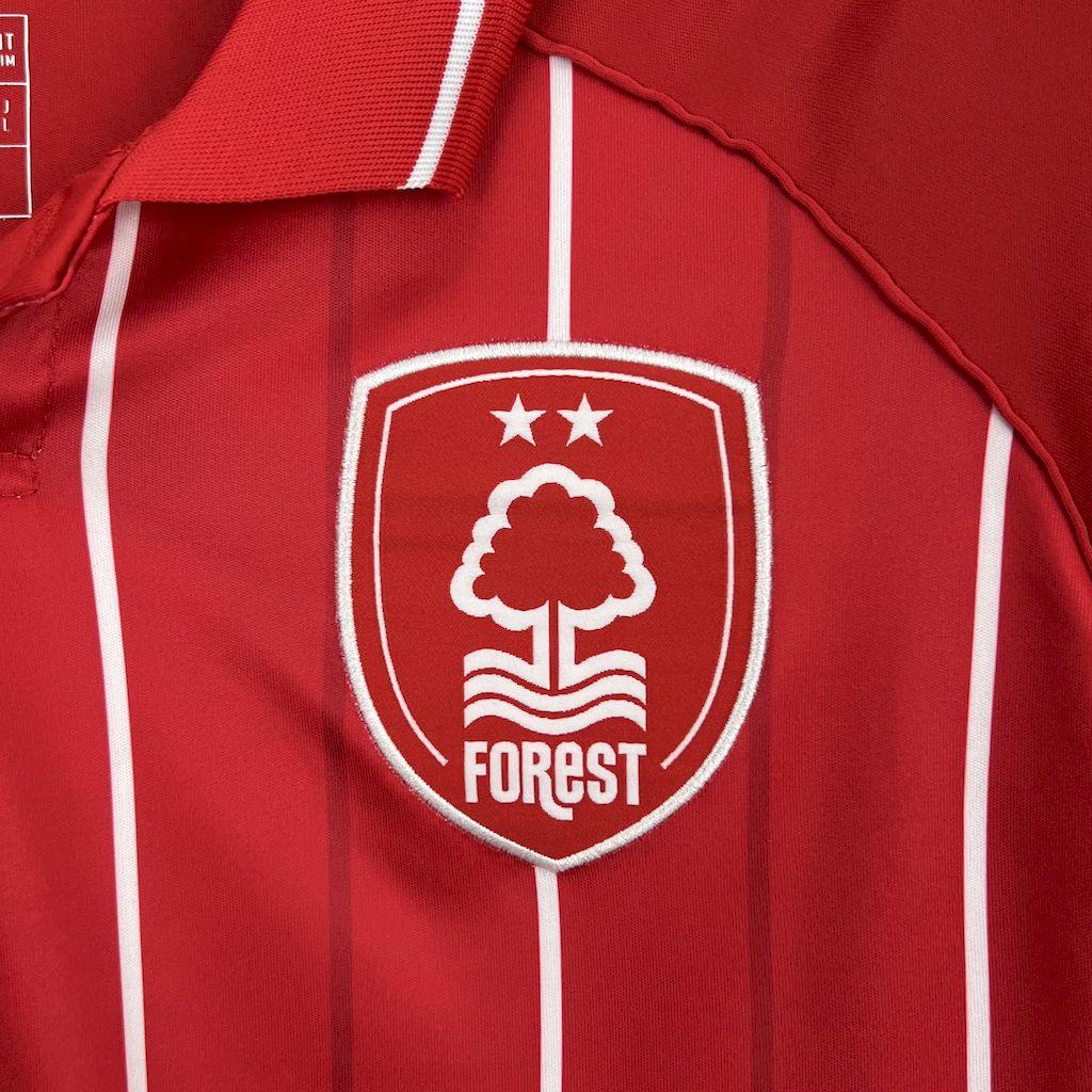 Nottingham Forest 2025-26 kit
