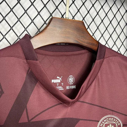 Manchester City 2024/25 kit