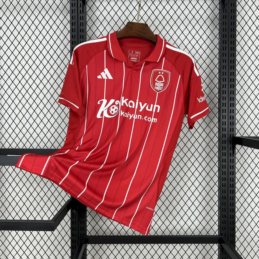 Nottingham Forest 2025-26 kit