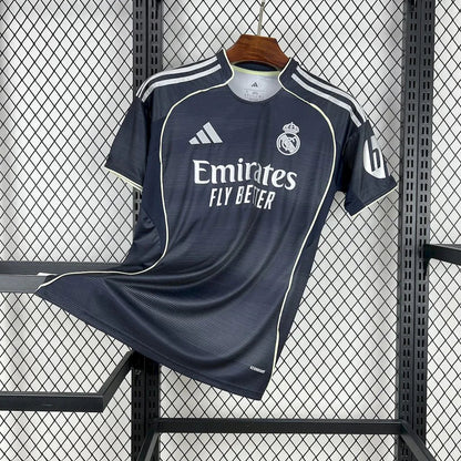 Maillot extérieur du Real Madrid 2025-26