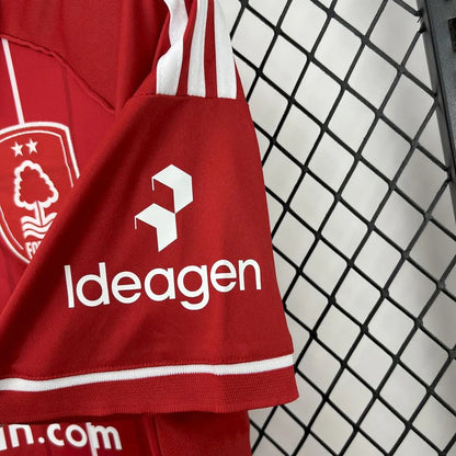 Nottingham Forest 2025-26 kit
