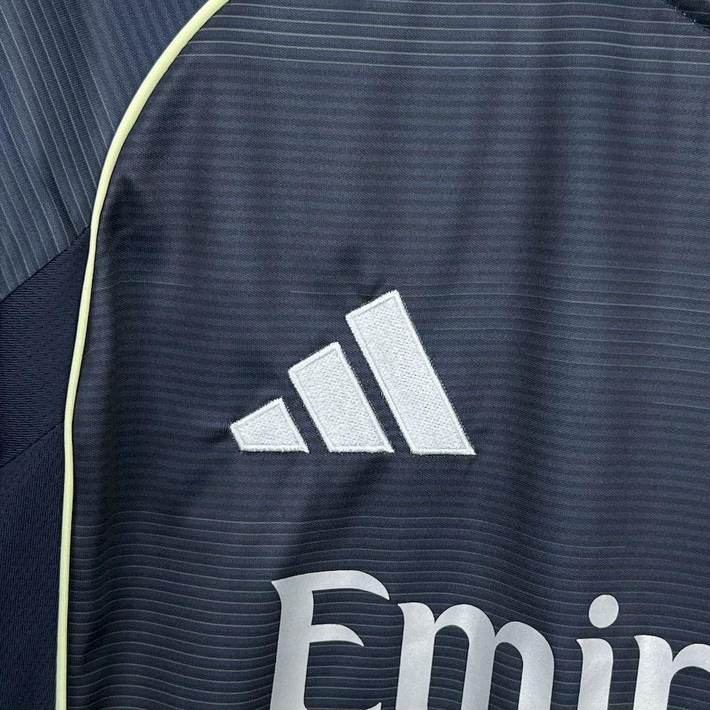Real Madrid long-sleeved jersey 2025-26