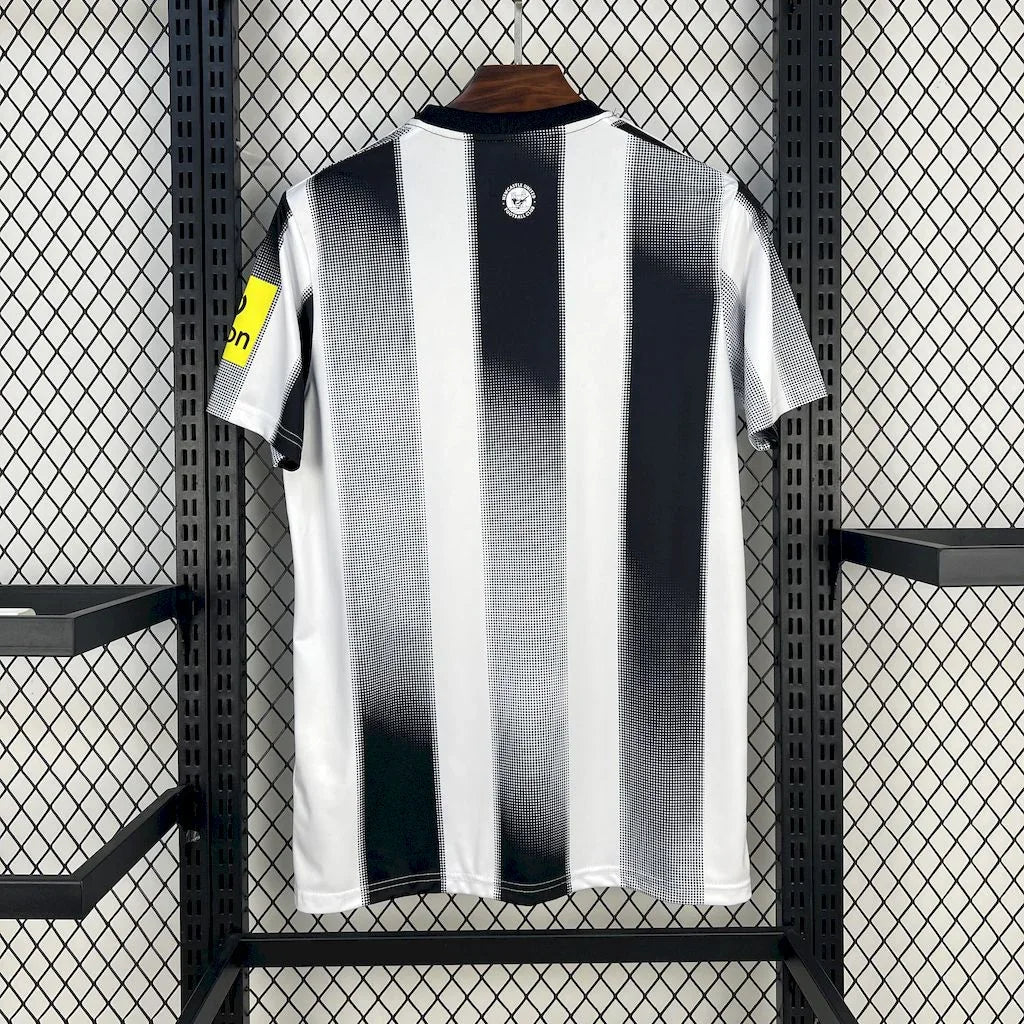 Newcastle jersey 2025-26