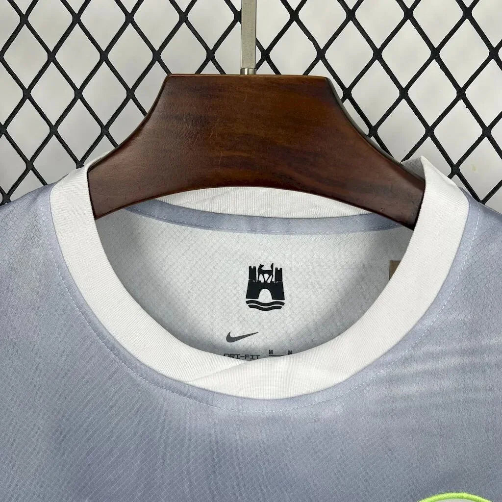 Maillot extérieur de Wolfsburg saison 2025-26