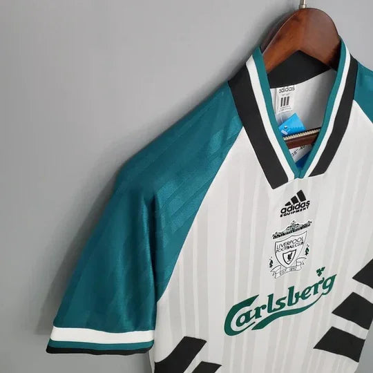 Liverpool Retro Jersey 06/07
