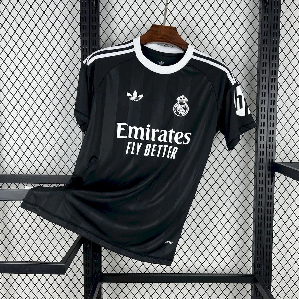 Real Madrid 2025-26 training jersey