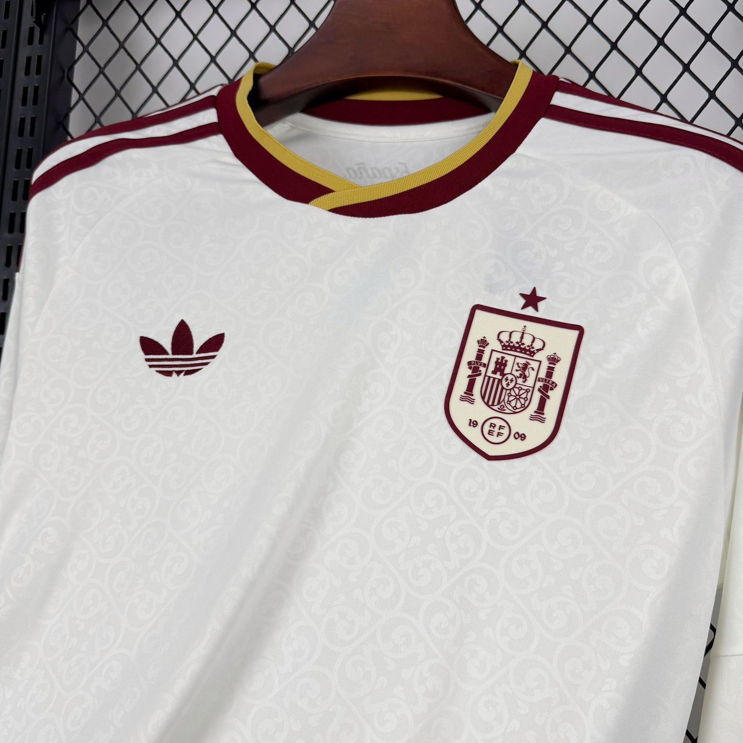 Spain away long-sleeve World Cup 2026 jersey