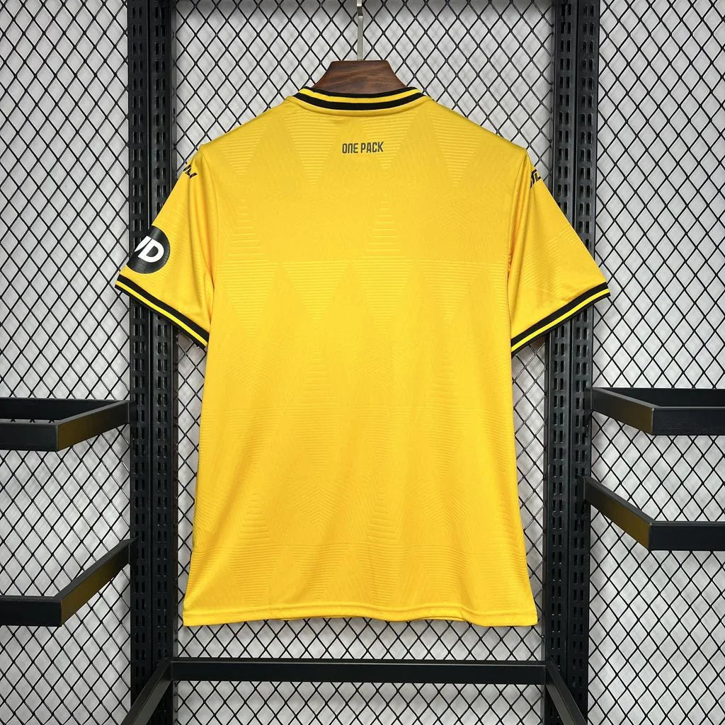 Maillot des Wolves 2024-25